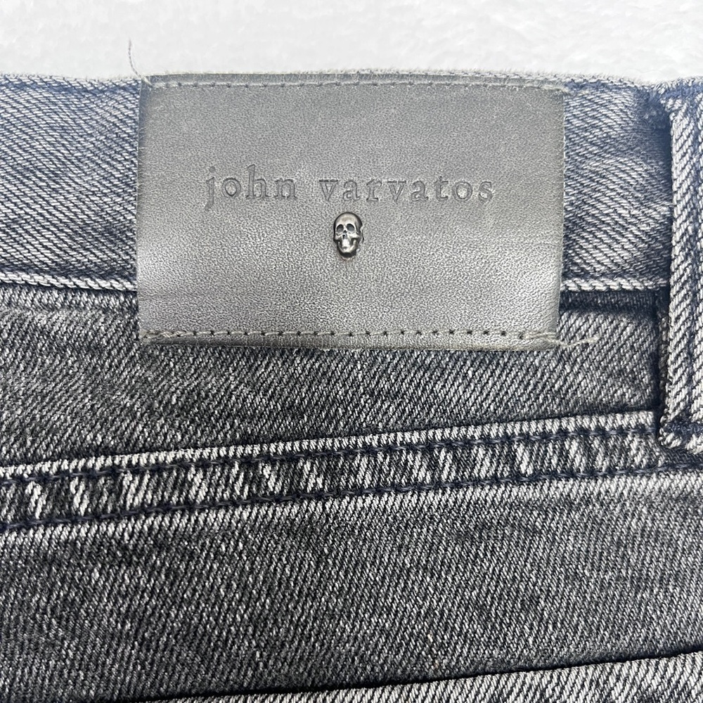 John Varvatos Men’s Sz 32 Gray Distressed Jeans Rocker Edgy Straight Leg Skull - Picture 5 of 11